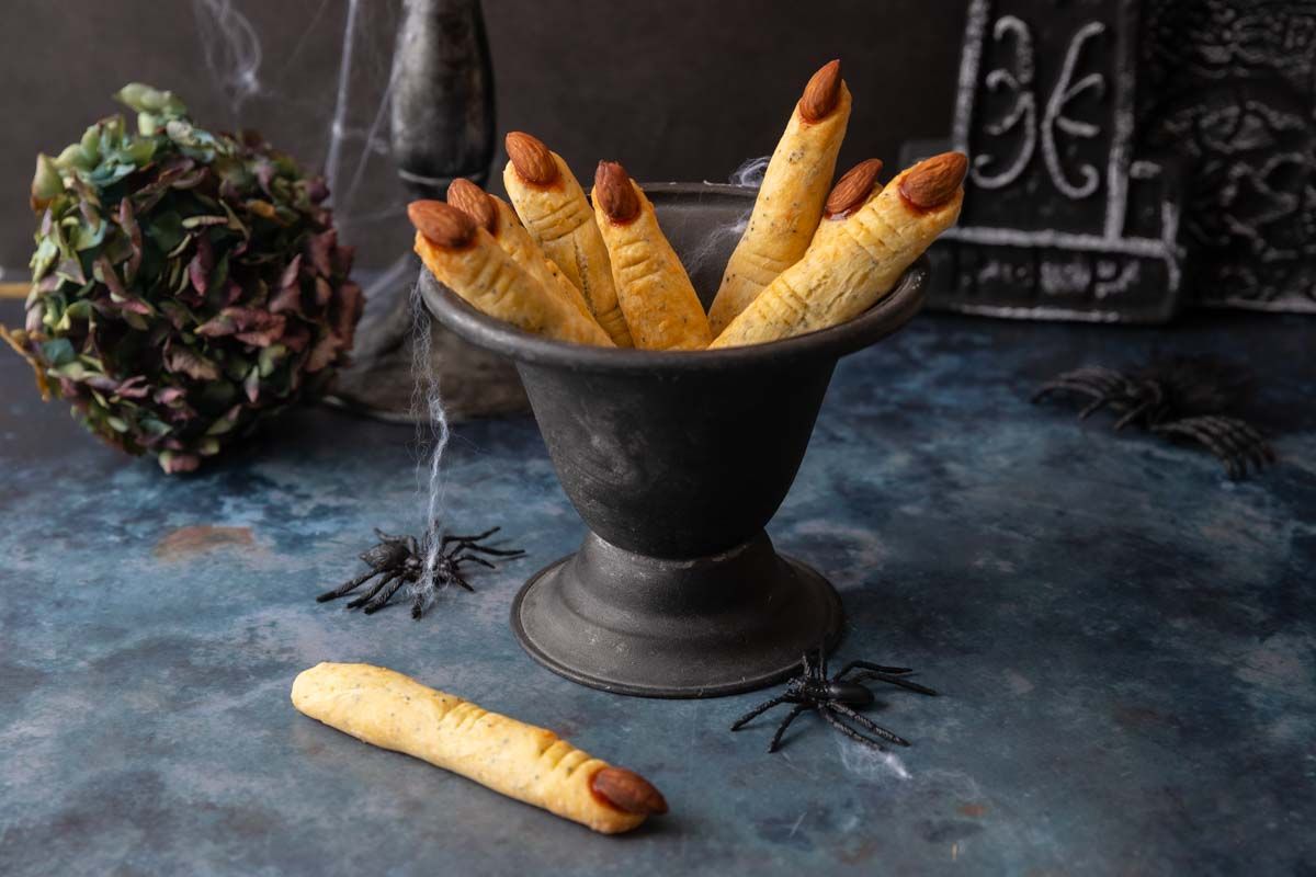 Des doigts de sorcière au fromage pour Halloween