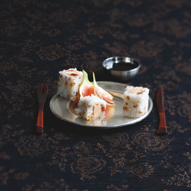 L'élégance des spring rolls au foie gras pour vos soirées