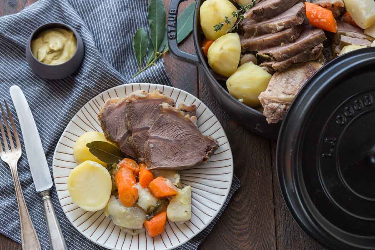 Redécouvrez le pot au feu traditionnel avec ces astuces de grand-mère
