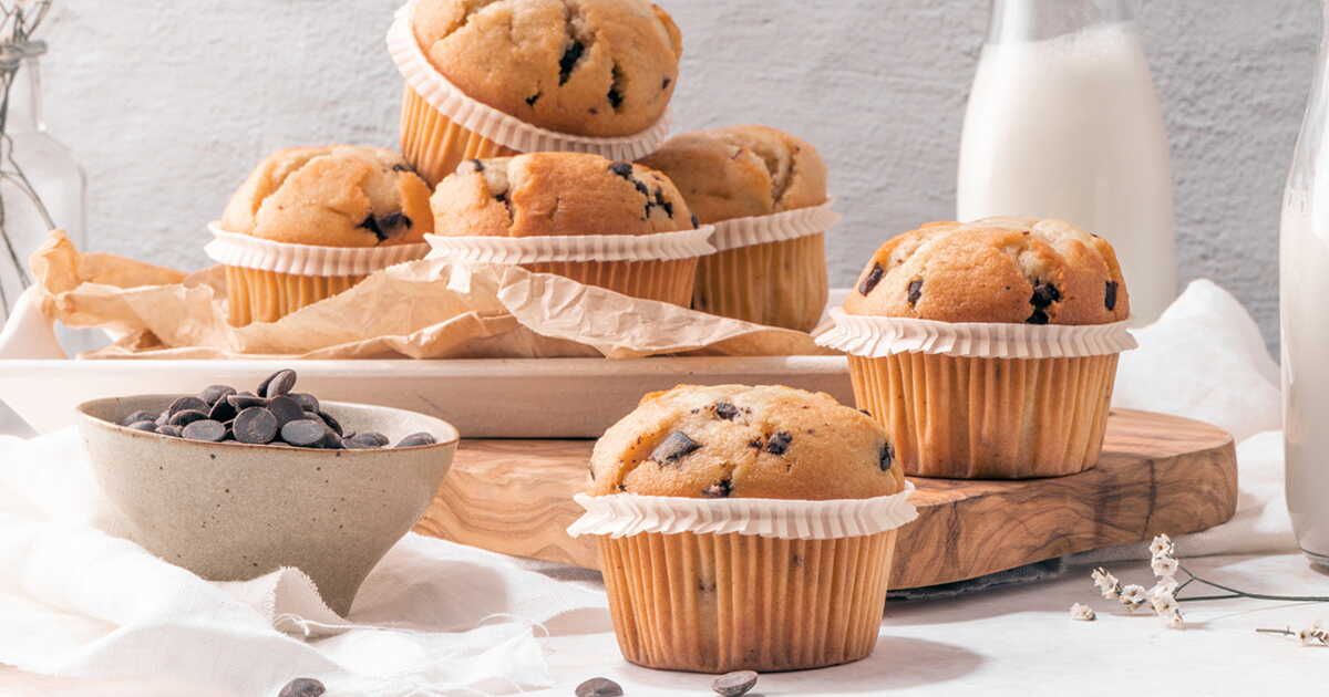 Des muffins aux pépites de chocolat ultra moelleux en un rien de temps