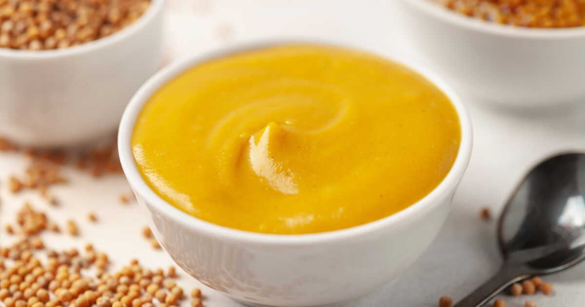 Découverte de la moutarde arabe : la sauce incontournable pour vos plats