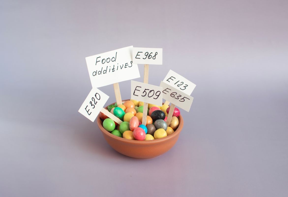 les dangers méconnus des additifs alimentaires au quotidien