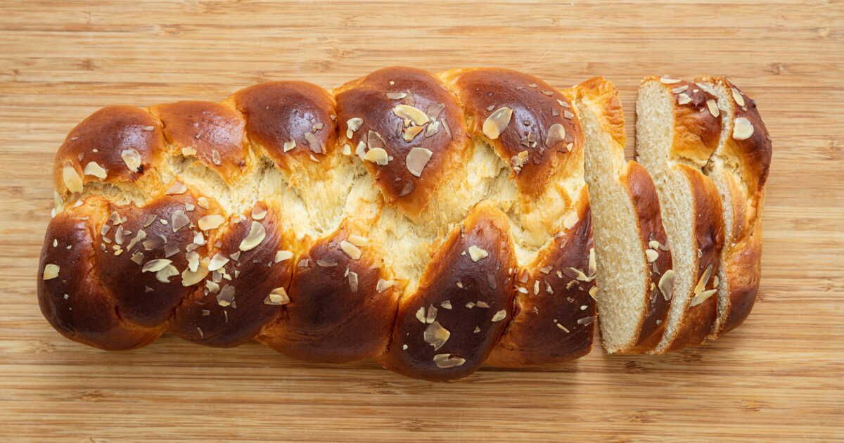 Découvrez la brioche la plus filante au chocolat, simple à réaliser chez vous