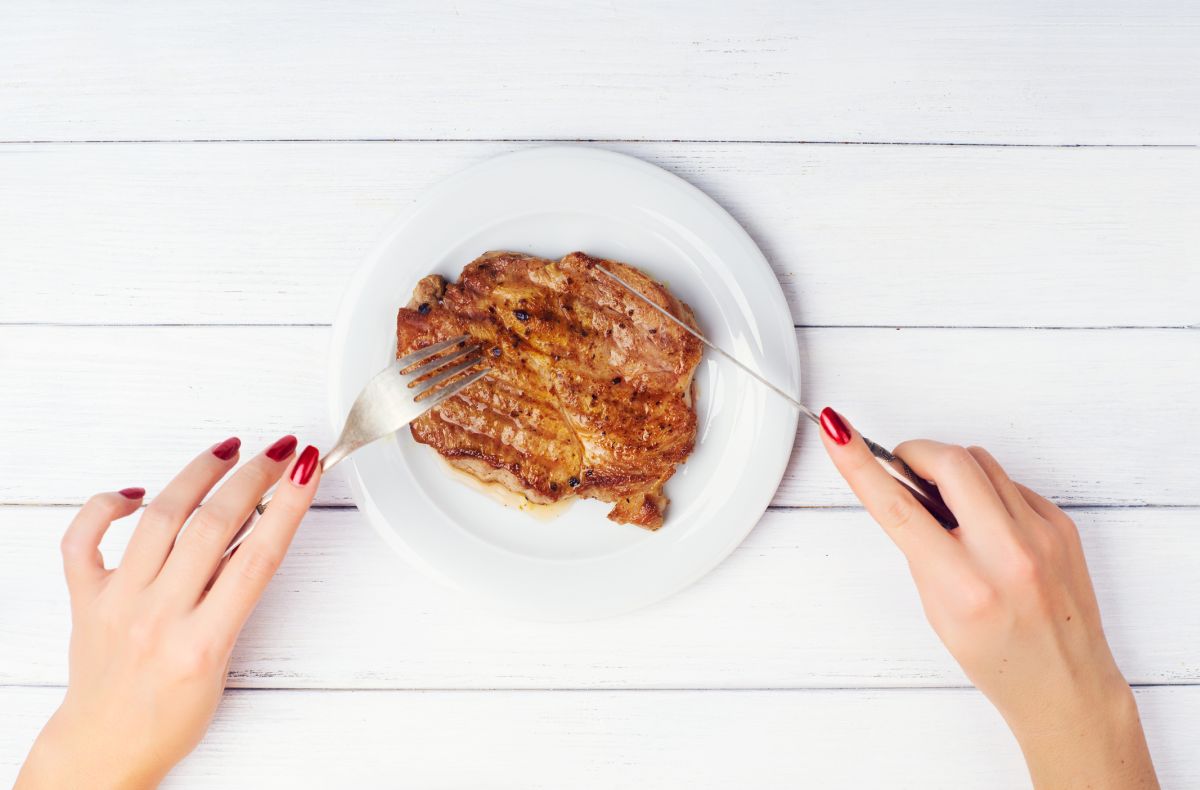 Manger de la viande rouge : un risque insoupçonné pour votre santé