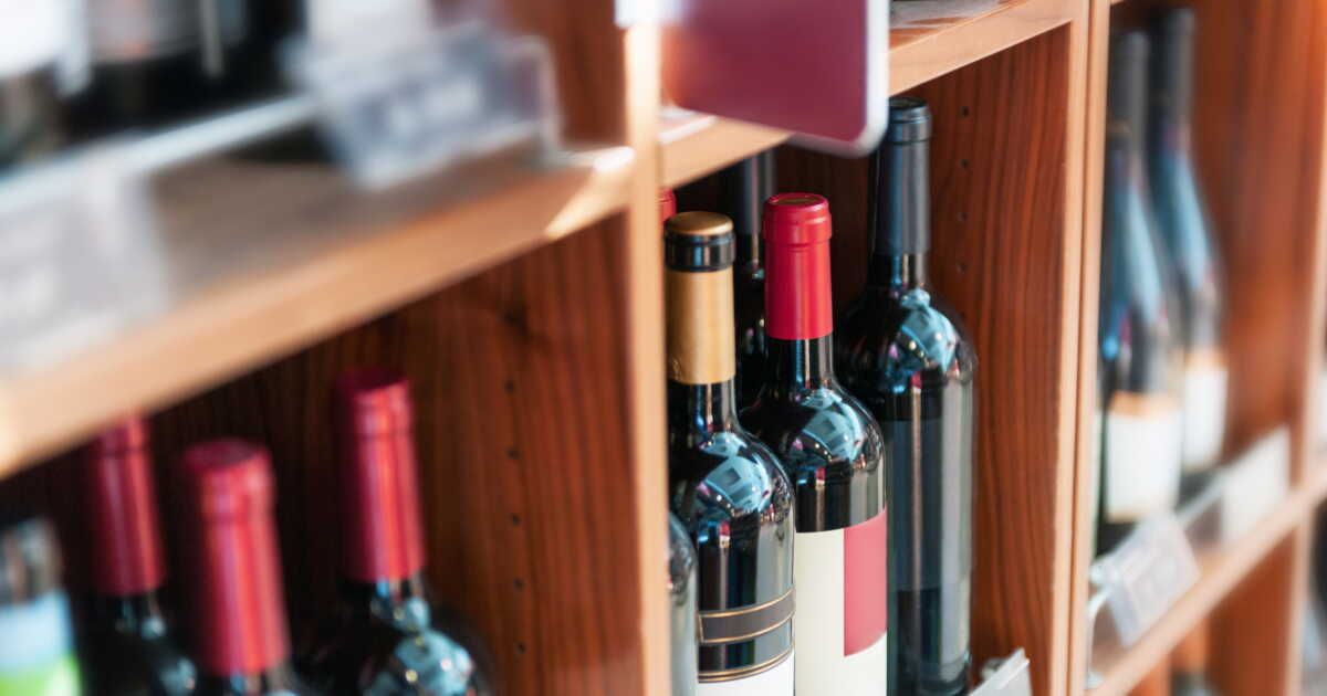 Foires aux vins : dénicher les meilleures bouteilles avec un expert