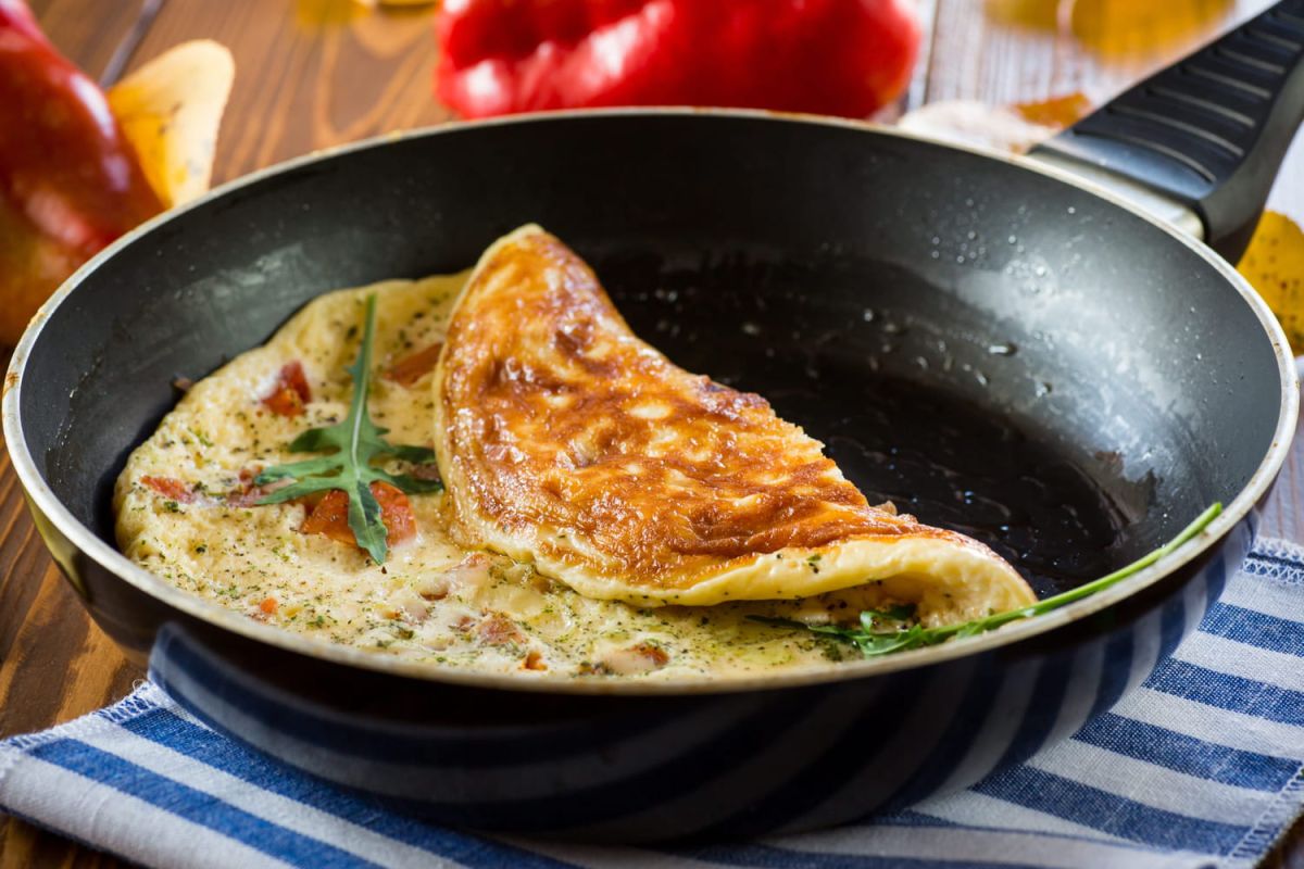 L'astuce pour une omelette parfaite : ne laissez plus rien attacher