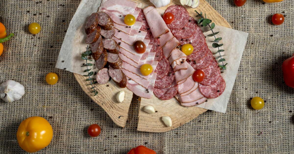 Les secrets d'une raclette réussie : choisissez la charcuterie parfaite