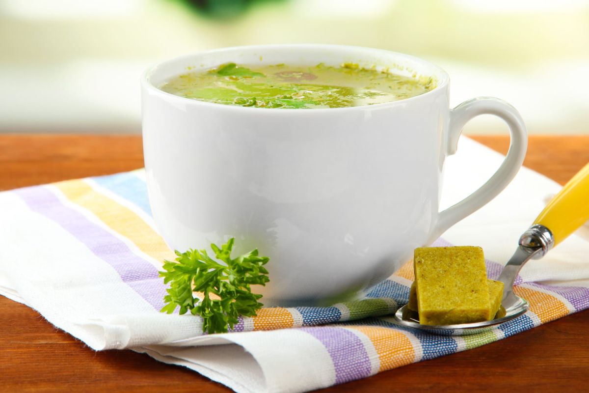 Adieu bouillon industriel : découvrez la recette maison qui va changer vos plats