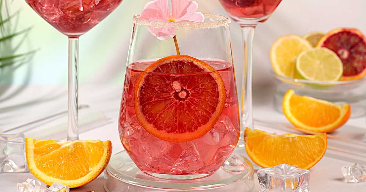 Limoncello rosé sangria : le cocktail estival à savourer en terrasse