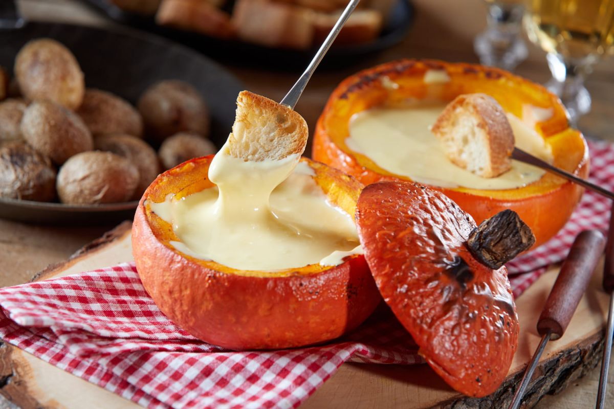 Une fondue potiron-reblochon envoûtante pour un Halloween chaleureux