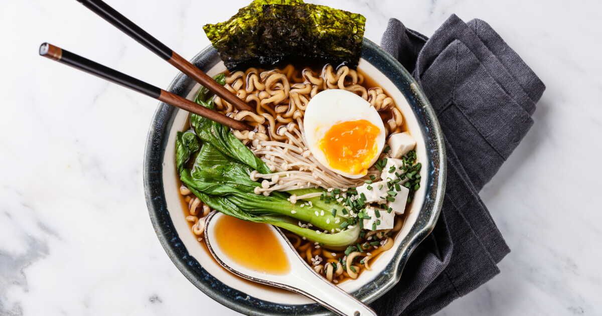 Ramen en 20 minutes : une recette savoureuse pour les journées pressées