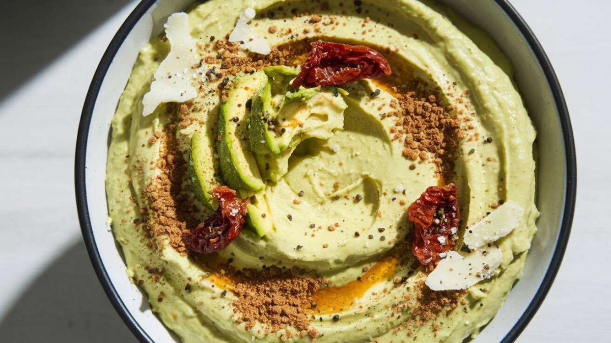 Recette de sauce apéro avocat, tomate et cumin au fromage frais