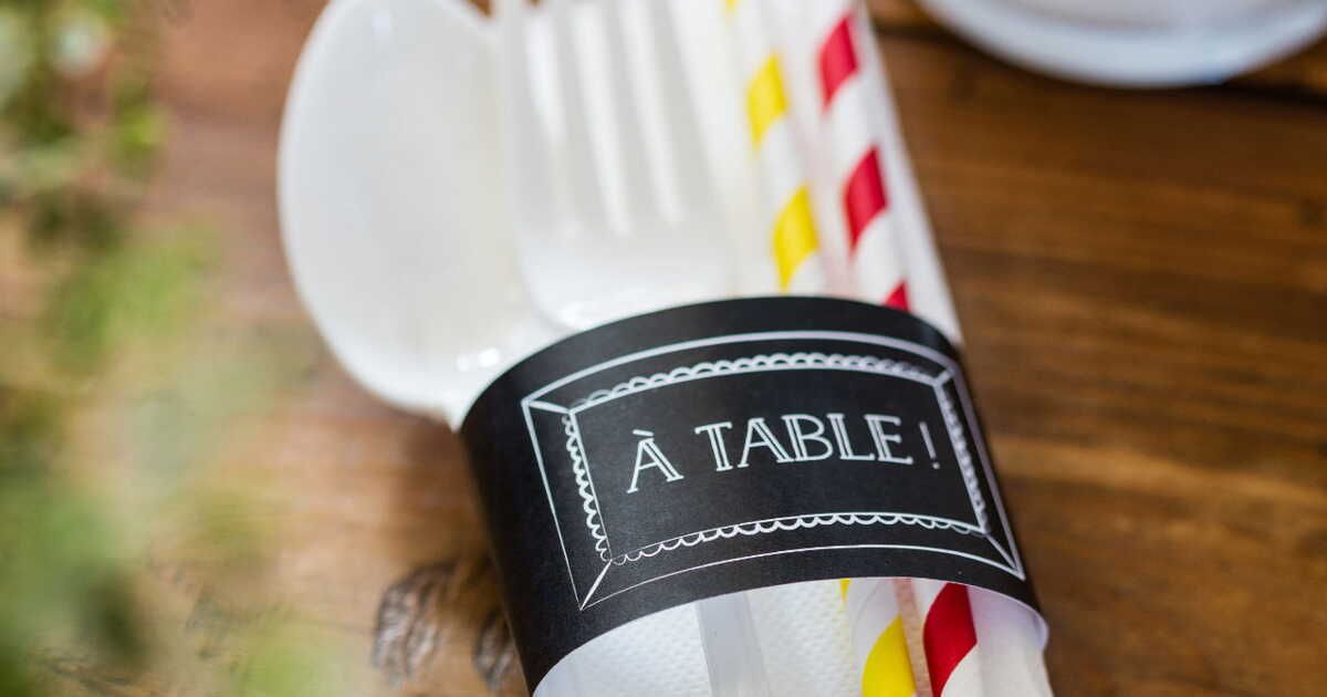 Plongez dans l'ambiance bistrot : téléchargez vos étiquettes personnalisées !