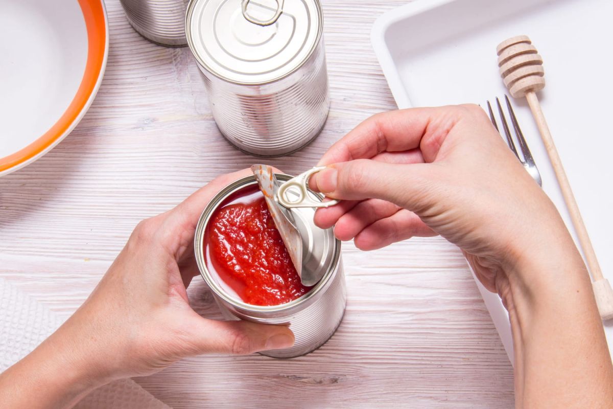 la méthode astucieuse pour ouvrir une boîte de conserve en toute sécurité